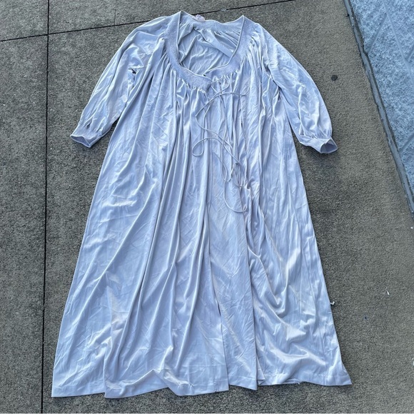 Vanity Fair Light Blue Robe - Picture 1 of 5
